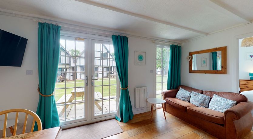 Photo of 31 Tudor Court, Tolroy Manor