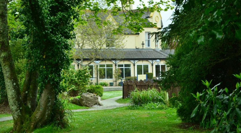 Photo of 14 Tudor Court, Tolroy Manor