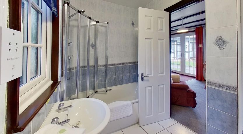 Photo of 14 Tudor Court, Tolroy Manor