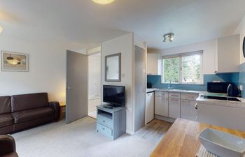 26 Strawberry Hill, Tolroy Manor Holiday Home