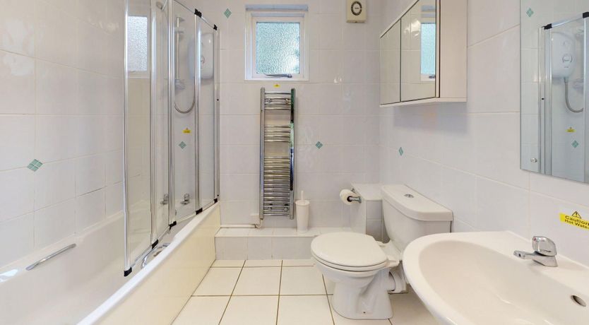 Photo of 26 Strawberry Hill, Tolroy Manor