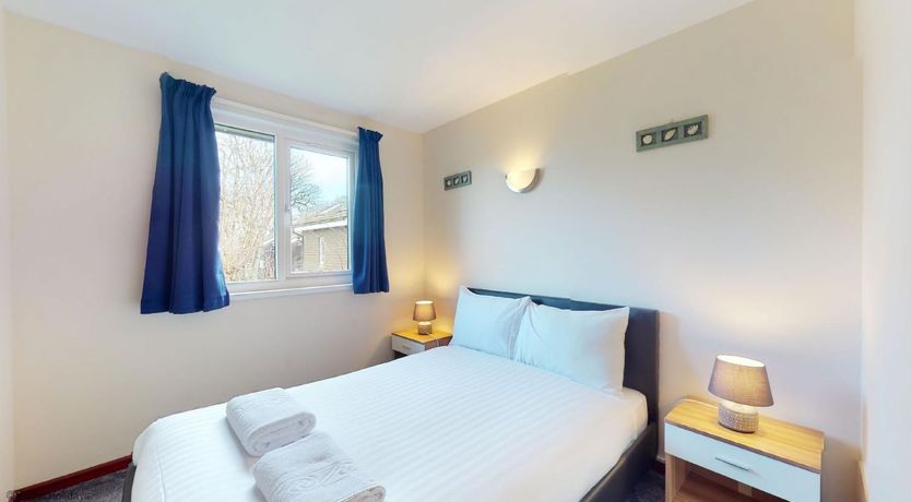 Photo of 39 Strawberry Hill, Tolroy Manor