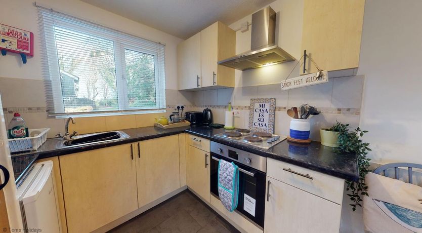 Photo of 10 Strawberry Hill, Tolroy Manor