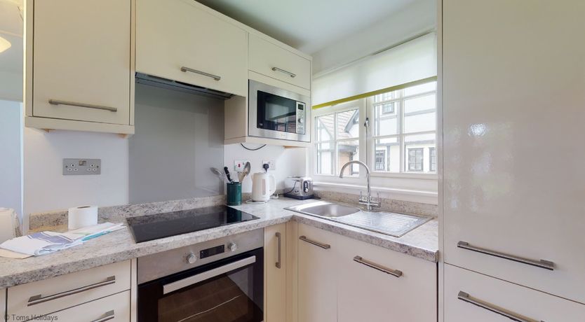 Photo of 28 Tudor Court, Tolroy Manor