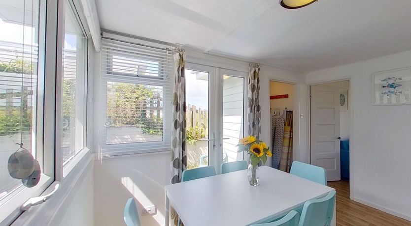 Photo of A02 Mermaids Nest (A2), Riviere Towans