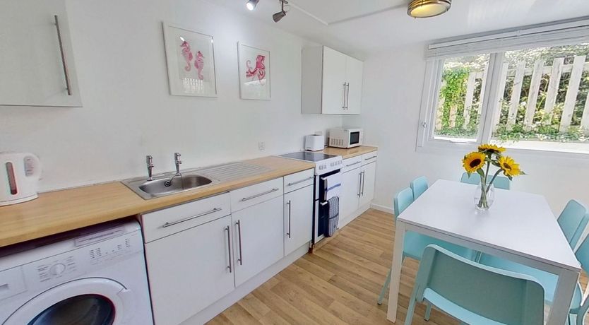 Photo of A02 Mermaids Nest (A2), Riviere Towans