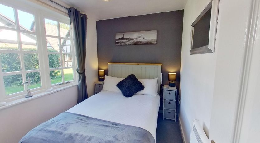 Photo of 12 Tudor Court, Tolroy Manor