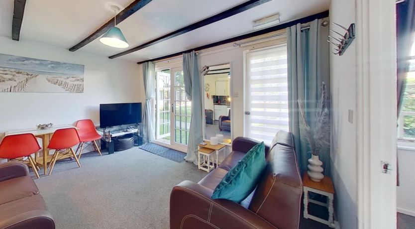 Photo of 12 Tudor Court, Tolroy Manor