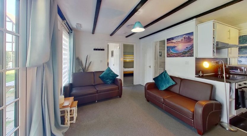 Photo of 12 Tudor Court, Tolroy Manor