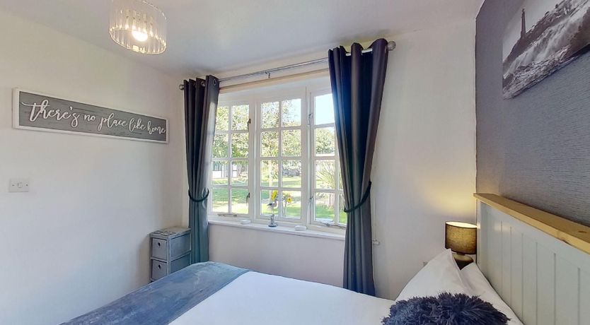 Photo of 12 Tudor Court, Tolroy Manor