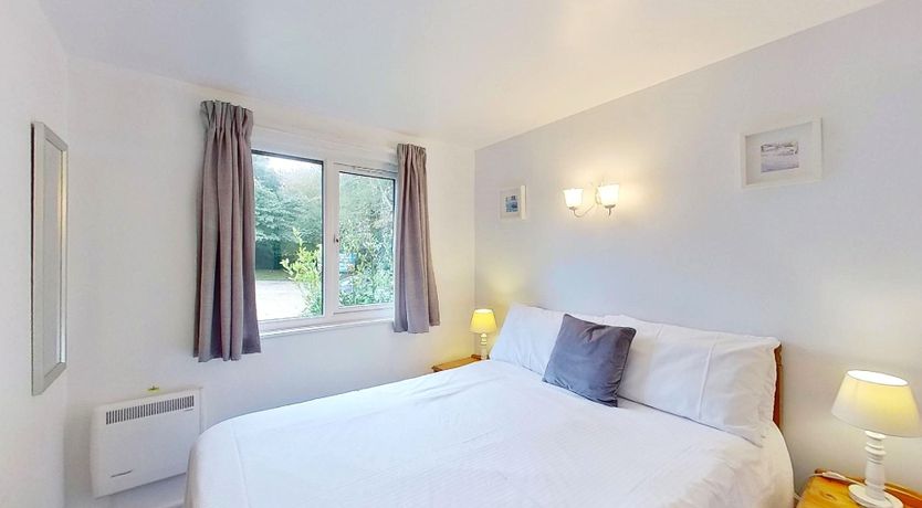 Photo of 46 Strawberry Hill, Tolroy Manor