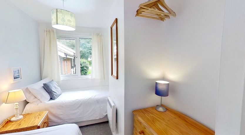 Photo of 46 Strawberry Hill, Tolroy Manor