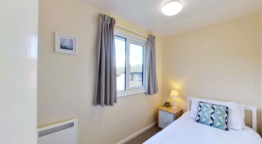 Photo of 46 Strawberry Hill, Tolroy Manor