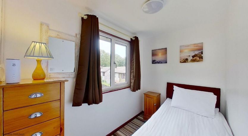 Photo of 36 Strawberry Hill, Tolroy Manor