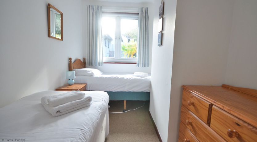 Photo of 60 Strawberry Hill, Tolroy Manor