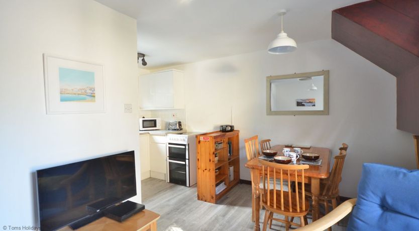 Photo of 60 Strawberry Hill, Tolroy Manor