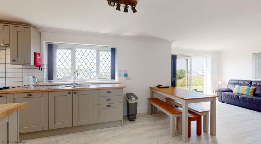 Photo of B51 Blue Bay, Riviere Towans