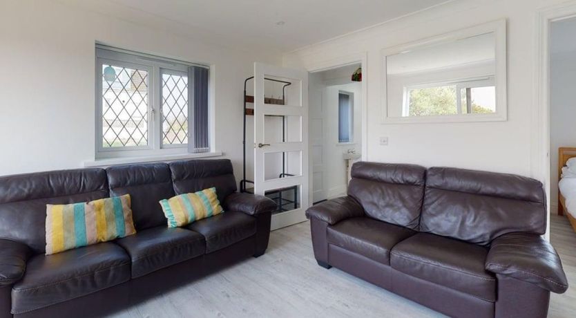 Photo of B51 Blue Bay, Riviere Towans