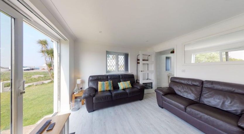 Photo of B51 Blue Bay, Riviere Towans