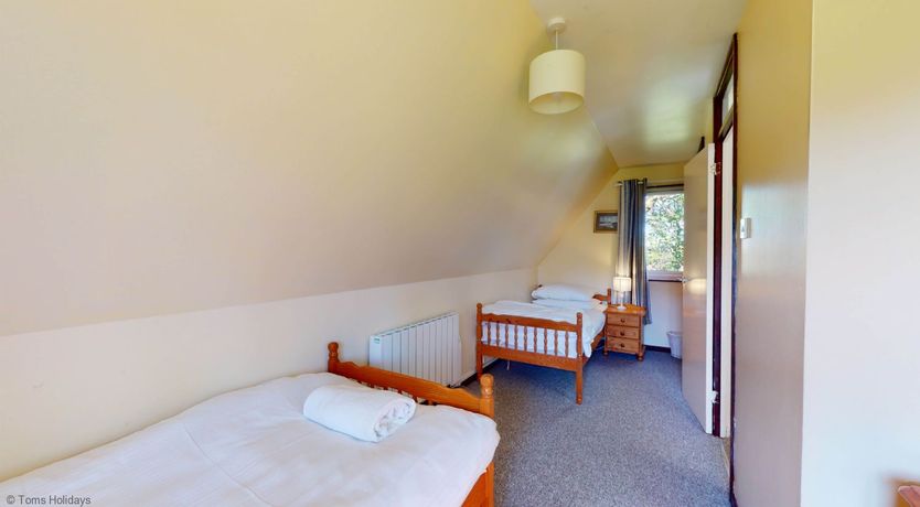 Photo of 87 Strawberry Hill, Tolroy Manor