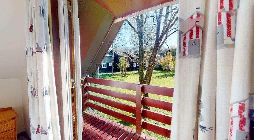 Photo of 87 Strawberry Hill, Tolroy Manor