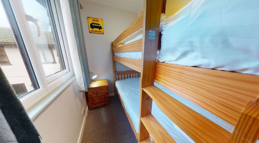 Photo of 45 Strawberry Hill, Tolroy Manor