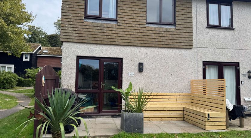 Photo of 45 Strawberry Hill, Tolroy Manor