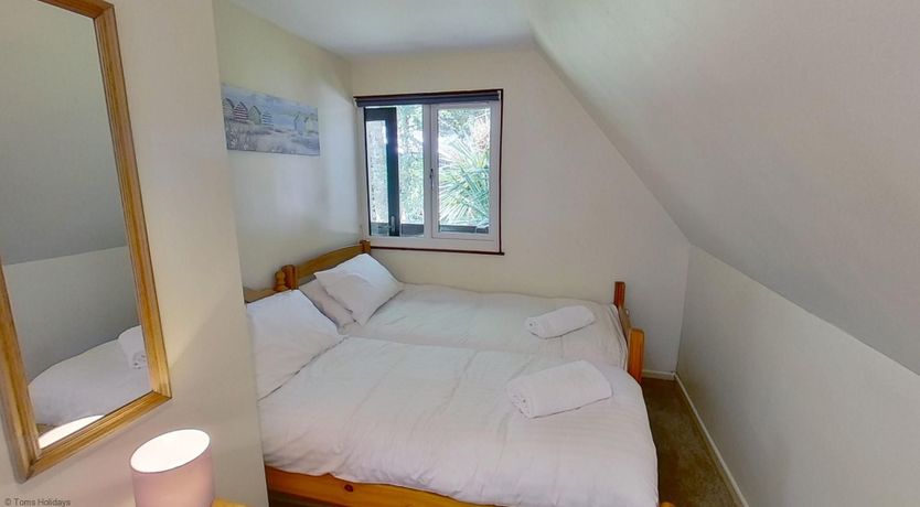 Photo of 88 Strawberry Hill, Tolroy Manor