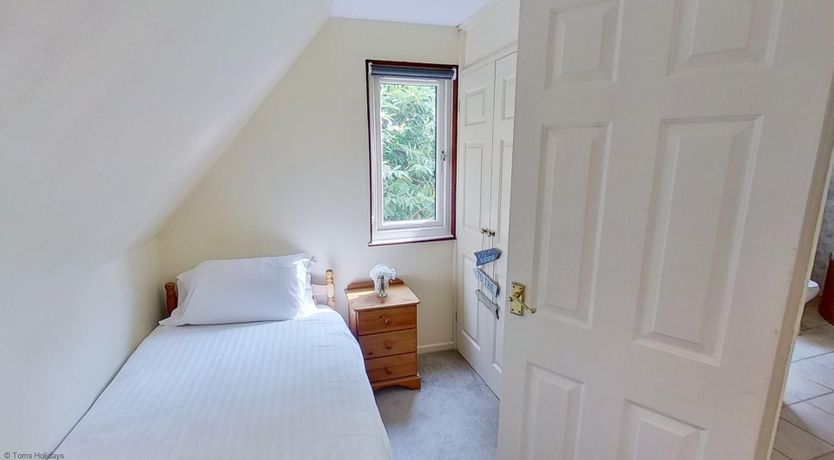 Photo of 88 Strawberry Hill, Tolroy Manor