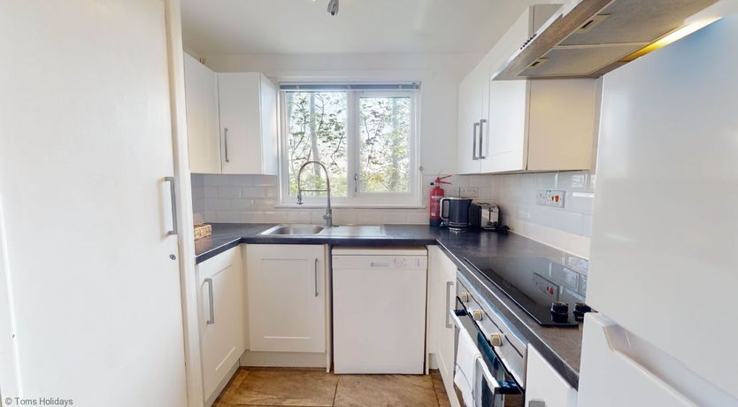 Photo of 82 Strawberry Hill, Tolroy Manor