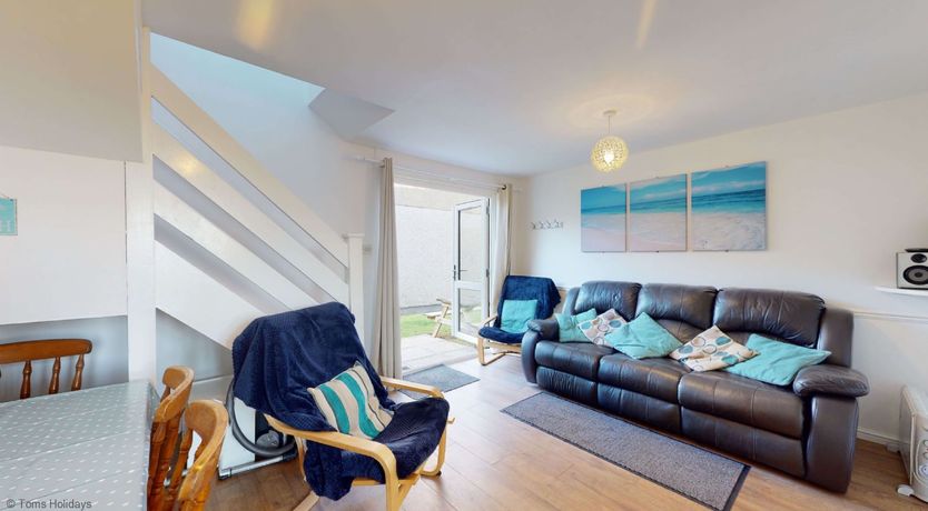 Photo of 82 Strawberry Hill, Tolroy Manor