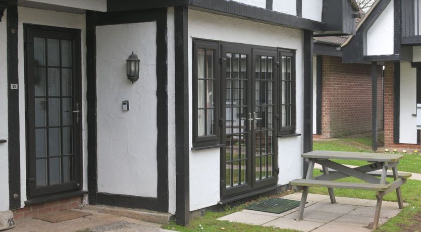 Photo of 25 Tudor Court, Tolroy Manor