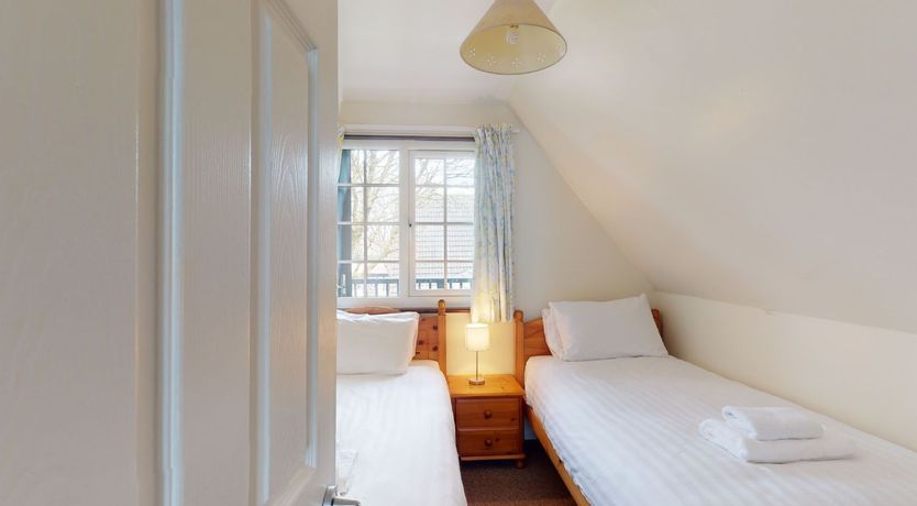 Photo of 25 Tudor Court, Tolroy Manor