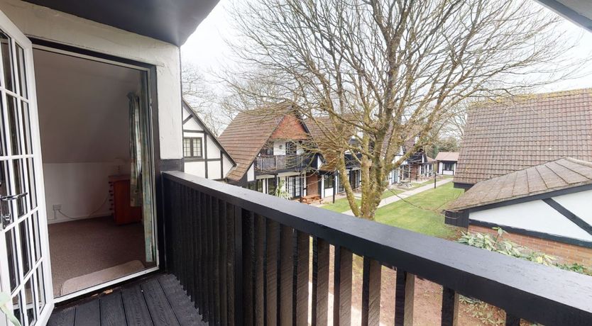 Photo of 25 Tudor Court, Tolroy Manor