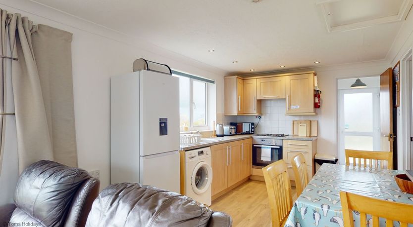 Photo of B37 Ebb Tide, Riviere Towans