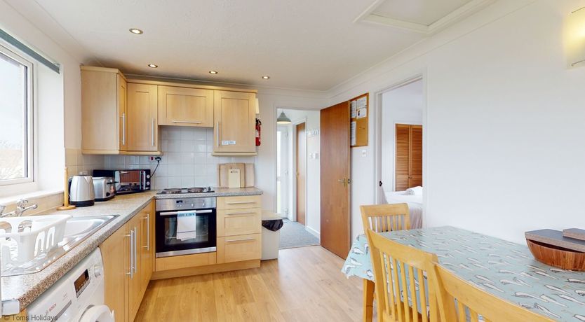 Photo of B37 Ebb Tide, Riviere Towans