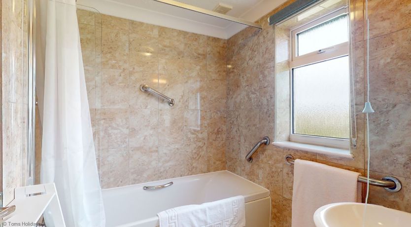 Photo of B37 Ebb Tide, Riviere Towans