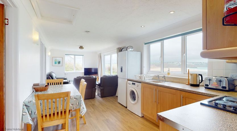 Photo of B37 Ebb Tide, Riviere Towans