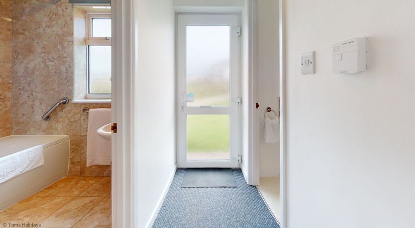 Photo of B37 Ebb Tide, Riviere Towans