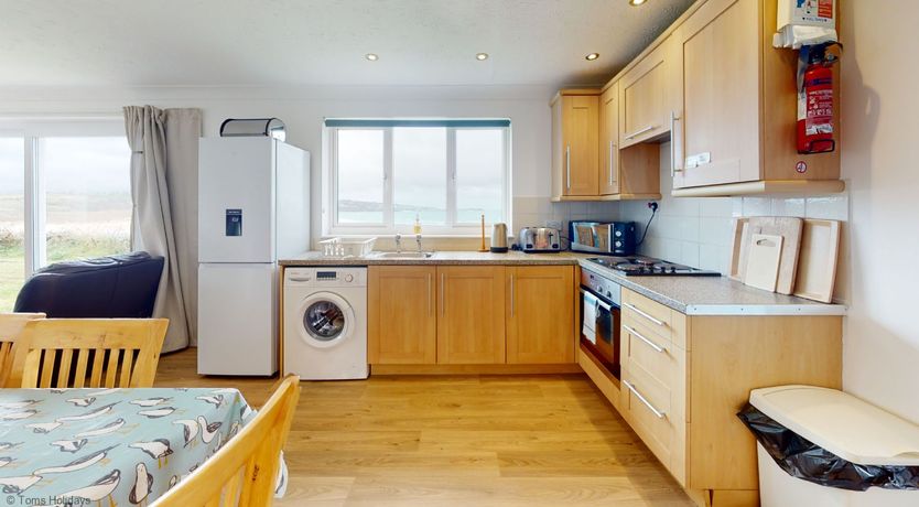 Photo of B37 Ebb Tide, Riviere Towans