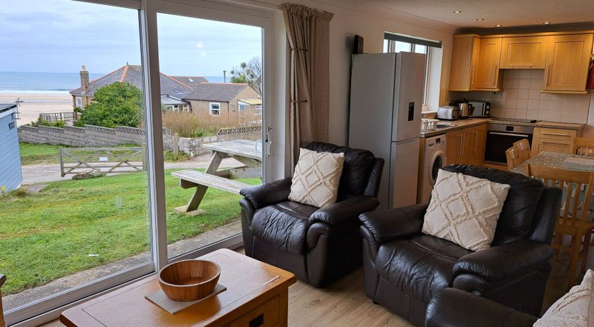 Photo of B37 Ebb Tide, Riviere Towans