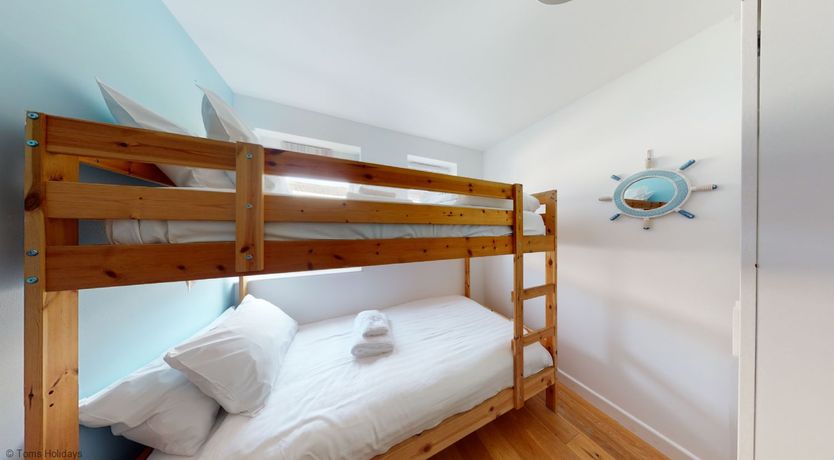 Photo of B32 Swiss Chalet, Riviere Towans