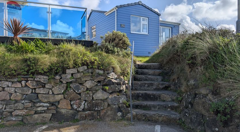 Photo of B32 Swiss Chalet, Riviere Towans