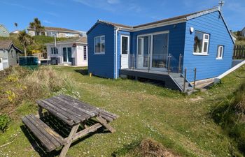 B32 Swiss Chalet, Riviere Towans Holiday Home