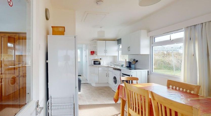 Photo of B42 Shilly Chalet, Riviere Towans