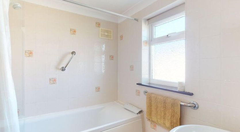 Photo of B34 Menadarva, Riviere Towans