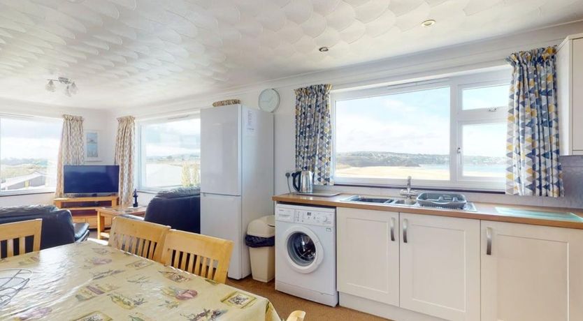 Photo of B34 Menadarva, Riviere Towans