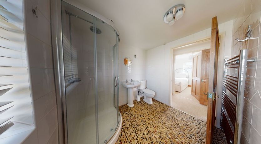 Photo of E29 Bonnie Bank, Riviere Towans