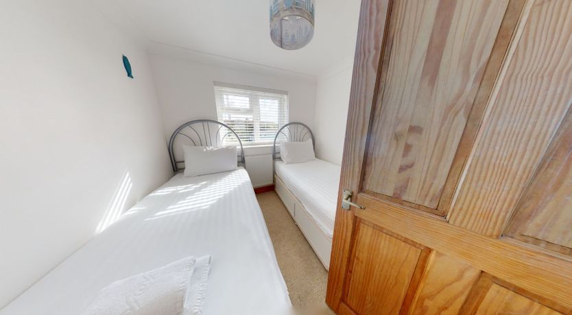 Photo of E29 Bonnie Bank, Riviere Towans