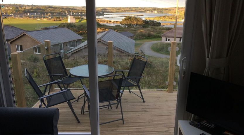 Photo of E28 HI-Up, Riviere Towans